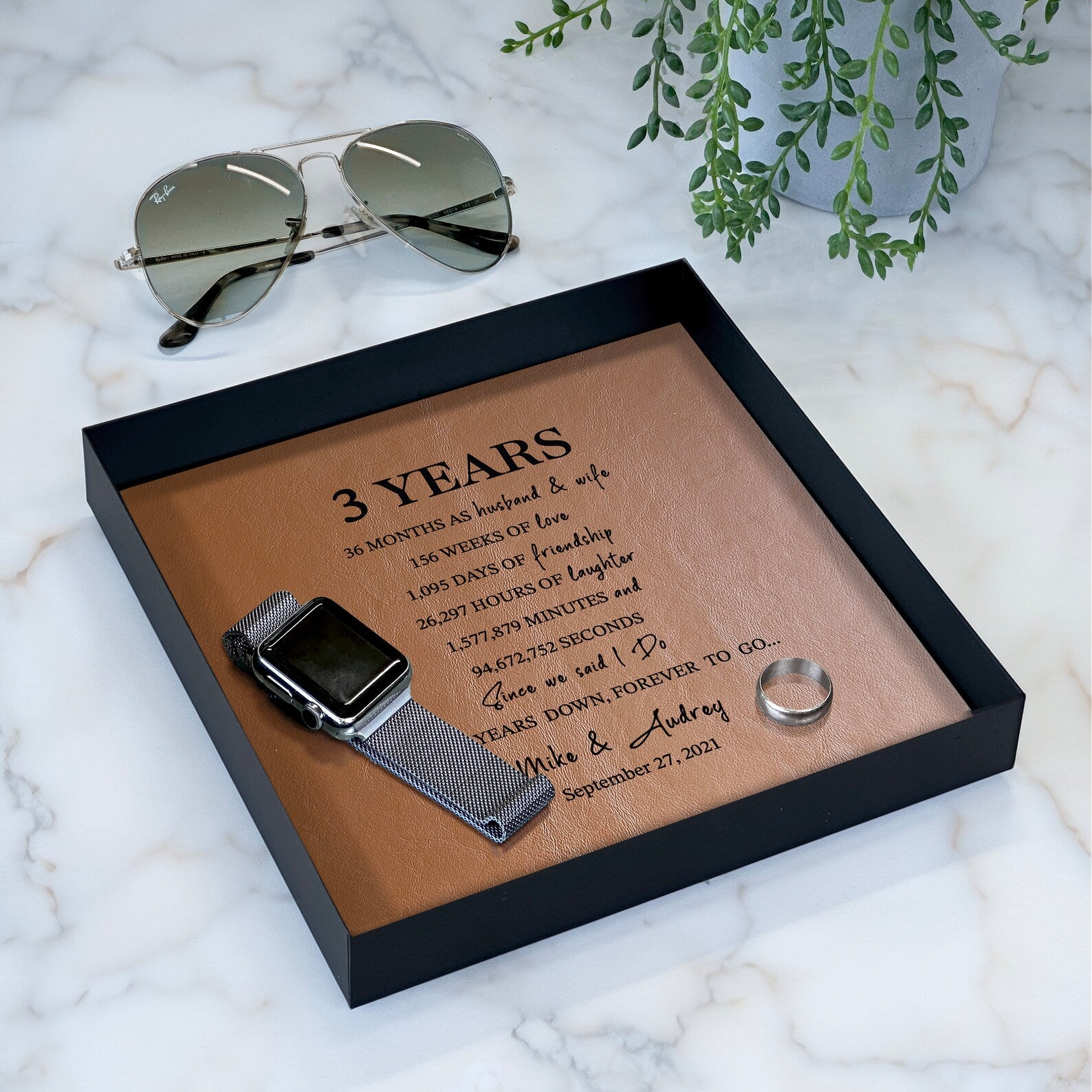 Personalized Genuine Leather Tray - 3rd Anniversary Gift for Him & Her | Custom Wording